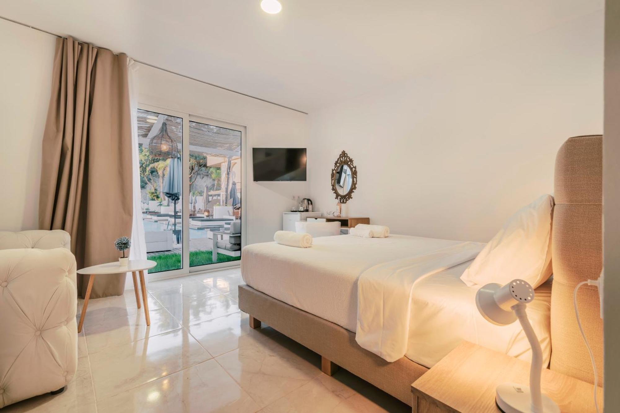 Bamboo Suites Hotel Ialisos Exterior foto